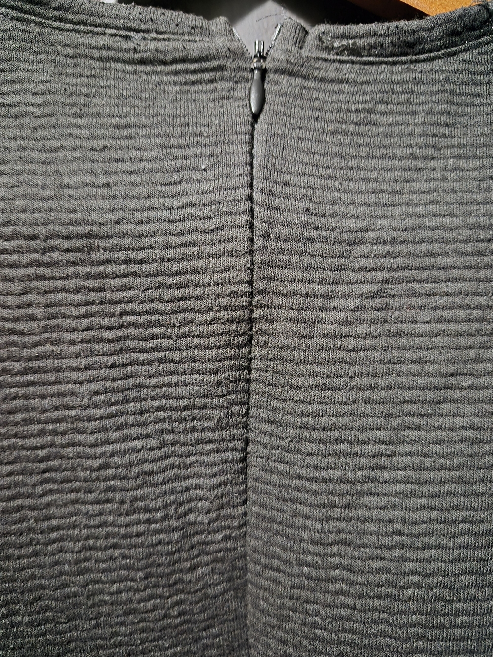 Tailored Short-Sleeve Thick Ribbed Dress in Black Office Casual Day To Night - Picture 6 of 6